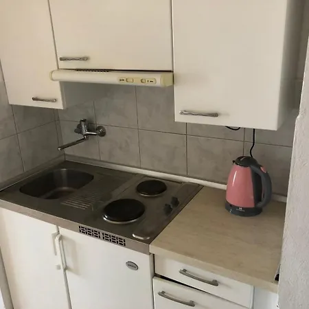 Appartement Family-friendly With Swimming Pool Kali, Ugljan - 14116 Kali