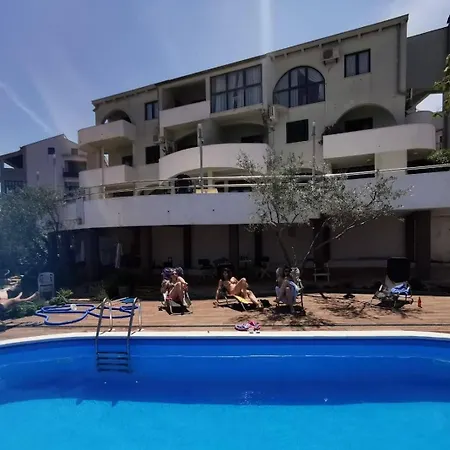 Family-friendly With Swimming Pool Kali, Ugljan - 14116 卡利