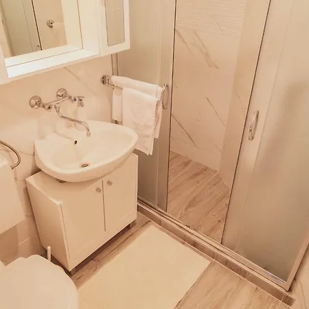 Family-friendly With Swimming Pool Kali, Ugljan - 14116 Апартаменты Кали
