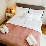 アパート Family-friendly With Swimming Pool Kali, Ugljan - 14116 カリ