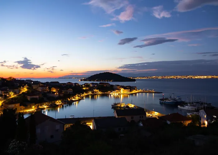 Family-friendly With Swimming Pool Kali, Ugljan - 14116 *