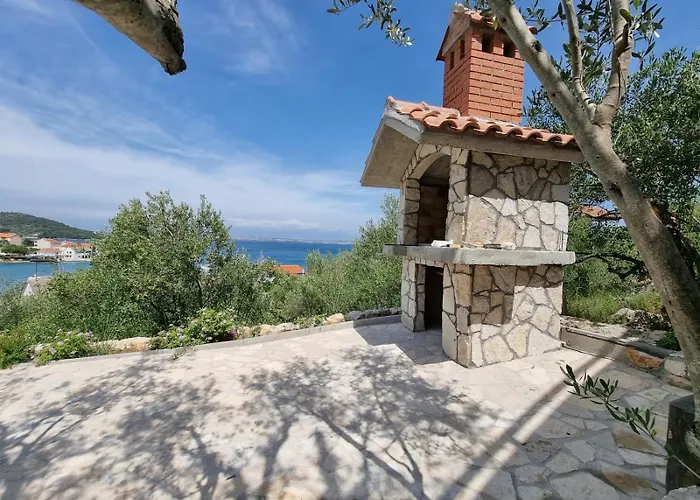 Apartamento Family-friendly With Swimming Pool Kali, Ugljan - 14116 Kali