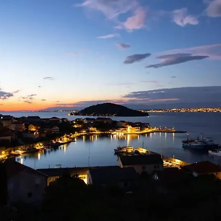 Apartamento Family-friendly With Swimming Pool Kali, Ugljan - 14116