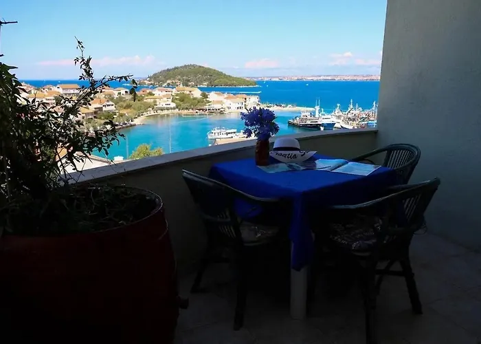 Апартаменты Family-friendly With Swimming Pool Kali, Ugljan - 14116 *